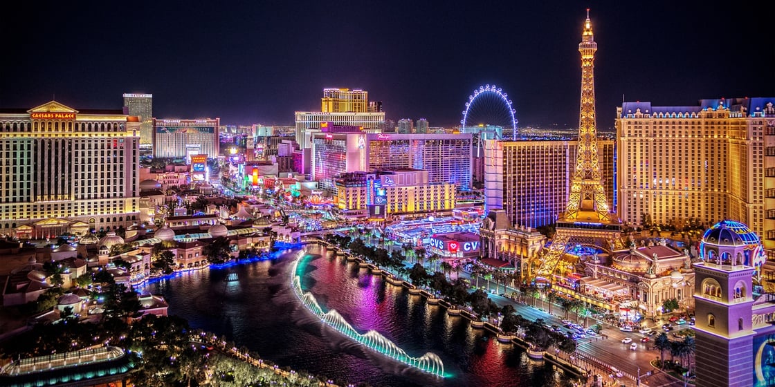 budget-las-vegas-trip-via-magazine-shutterstock_1262164273